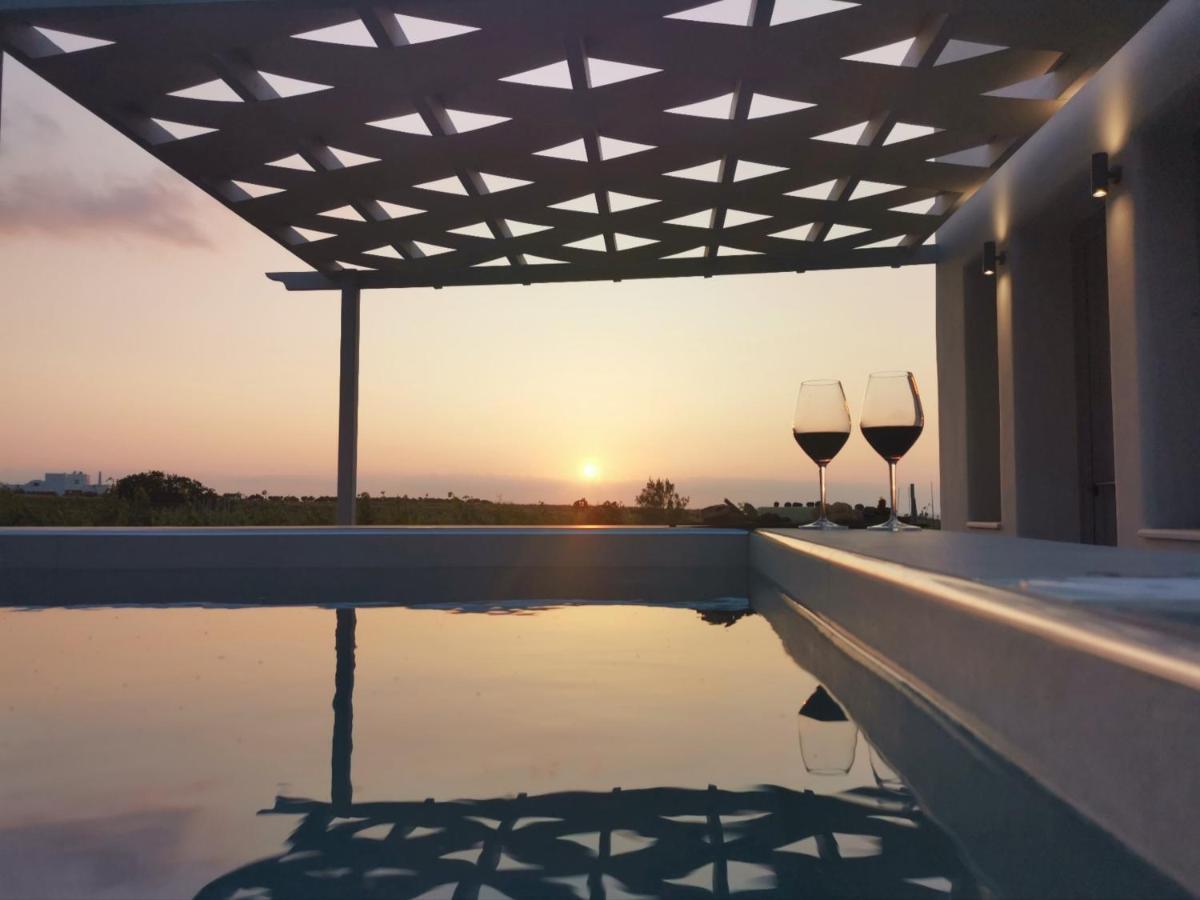 Melivoia House Collection - Private Jacuzzi Villas Finikiá Kültér fotó
